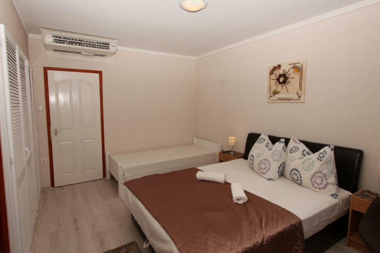 שיופוק Ariel Apartmanok מראה חיצוני תמונה